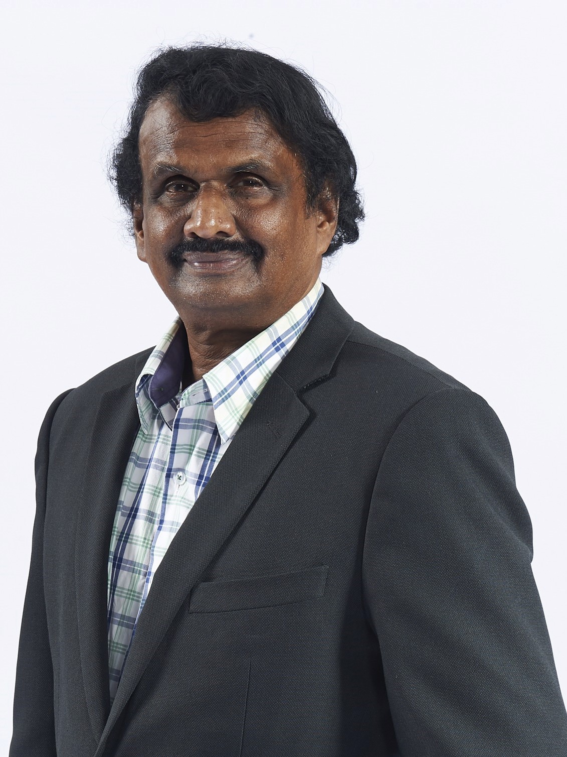 Dr Mahendran Shitan